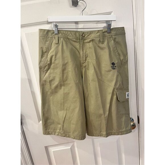 GBT Olympic Tan Bermuda Cargo Shorts sz L EUC - Picture 1 of 8
